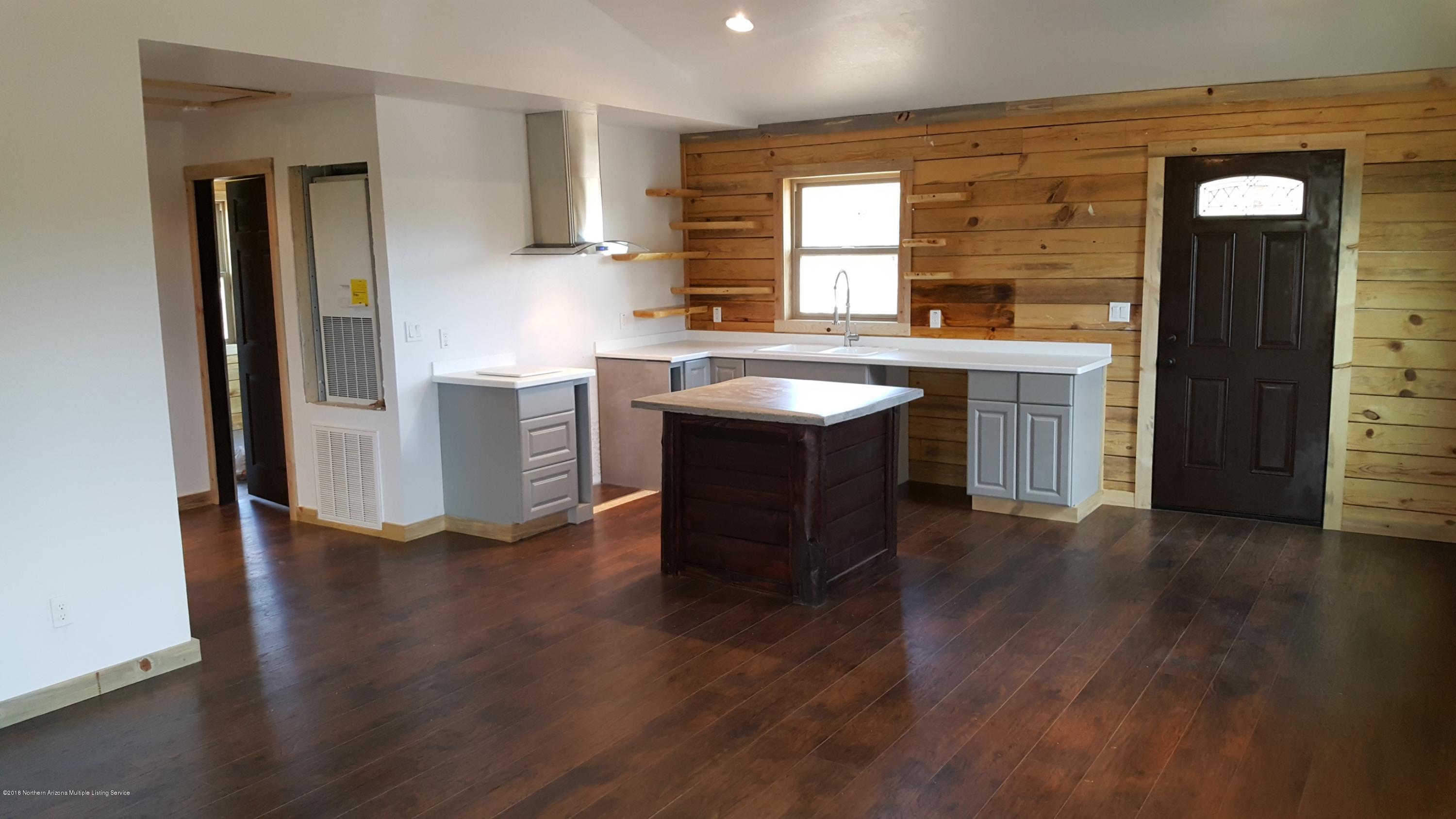 6668 North Santa Fe Road Williams, AZ 86046 - Photo 22 of 49 20180704_115152
