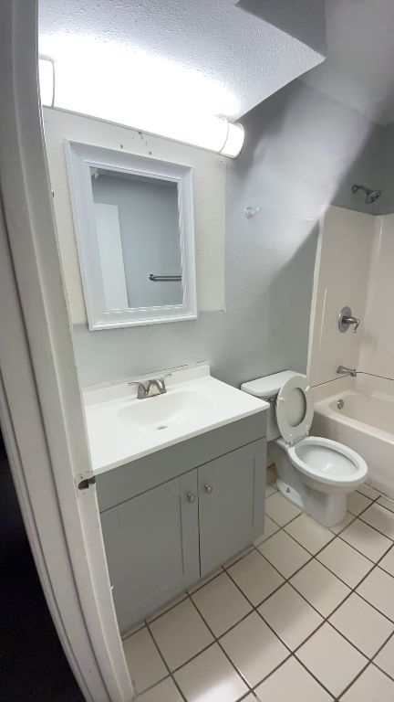 2408 Longview Street, Unit 113 Austin, TX 78705 - Photo 14 of 23 a bathroom with a sink and a mirror