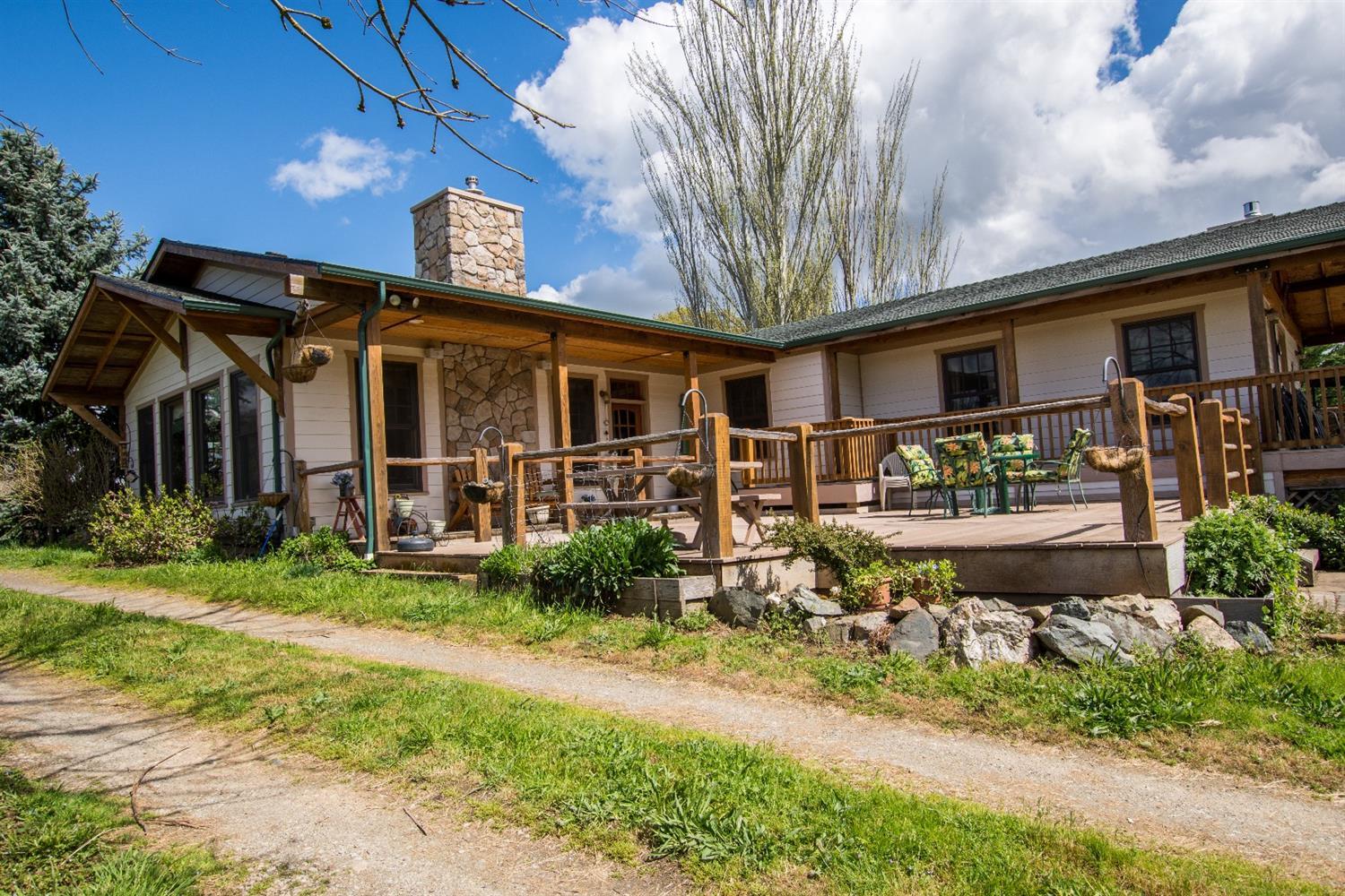 5401 Old Stage Road Central Point, OR 97502 - Photo 5 of 35 Additional Photo