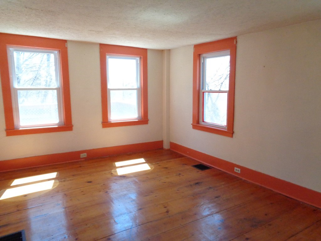 36 Pleasant Street Walpole, NH 03608 - Photo 8 of 25 Gallery Image 8