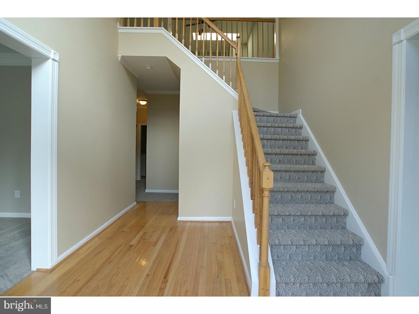 7 Windingbrook Road Bordentown, NJ 08505 - Photo 4 of 25 Foyer