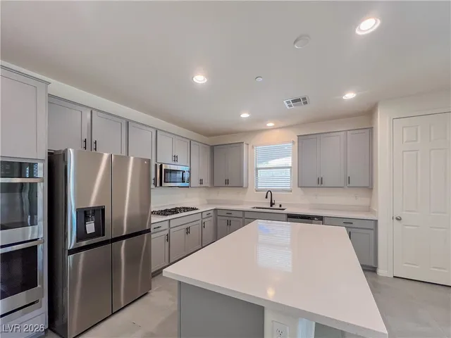 $3,395 | 11870 River Hawk Avenue, Las Vegas, NV 89138