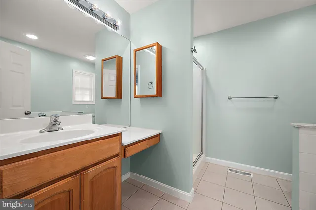 $749,900 | 37068 Cygnet Drive, Selbyville, DE 19975