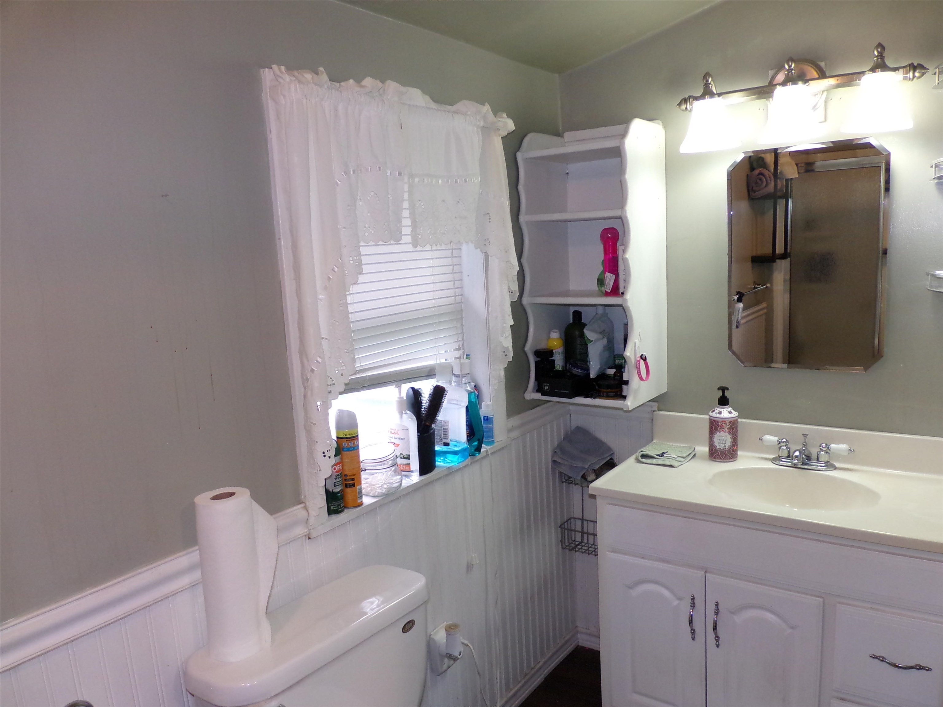 51 Addison Street Laconia, NH 03246 - Photo 16 of 54