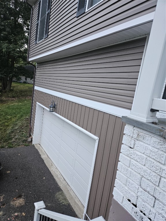 313 Skye Island Drive Endicott, NY 13760 - Photo 2 of 21