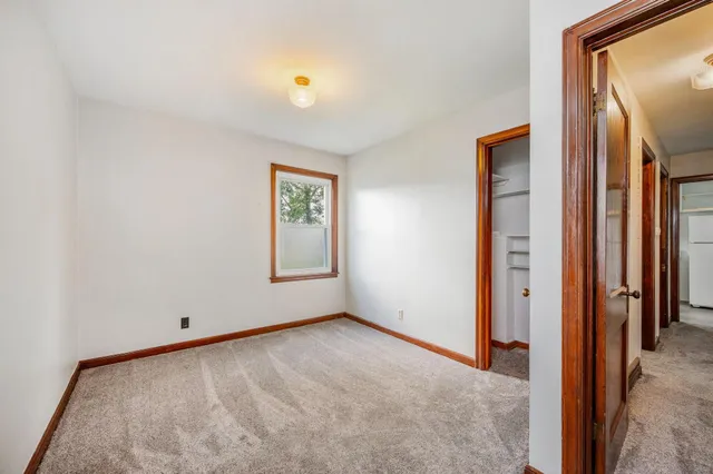 $140,000 | 906 North Prairie Avenue, Fairmont, MN 56031