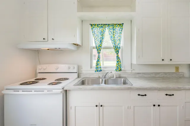 $140,000 | 906 North Prairie Avenue, Fairmont, MN 56031