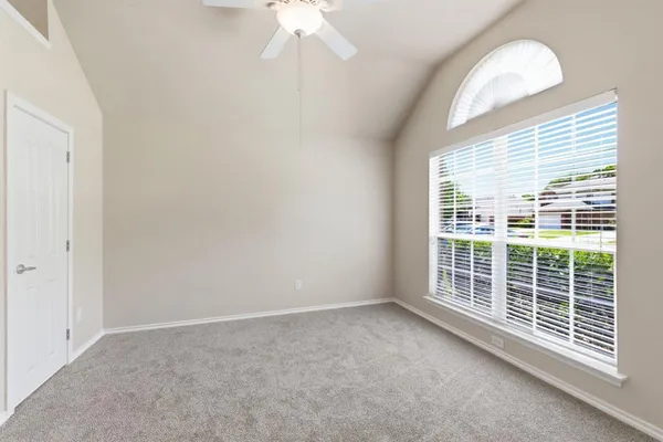 $379,000 | 817 Huebner Way, Burleson, TX 76028