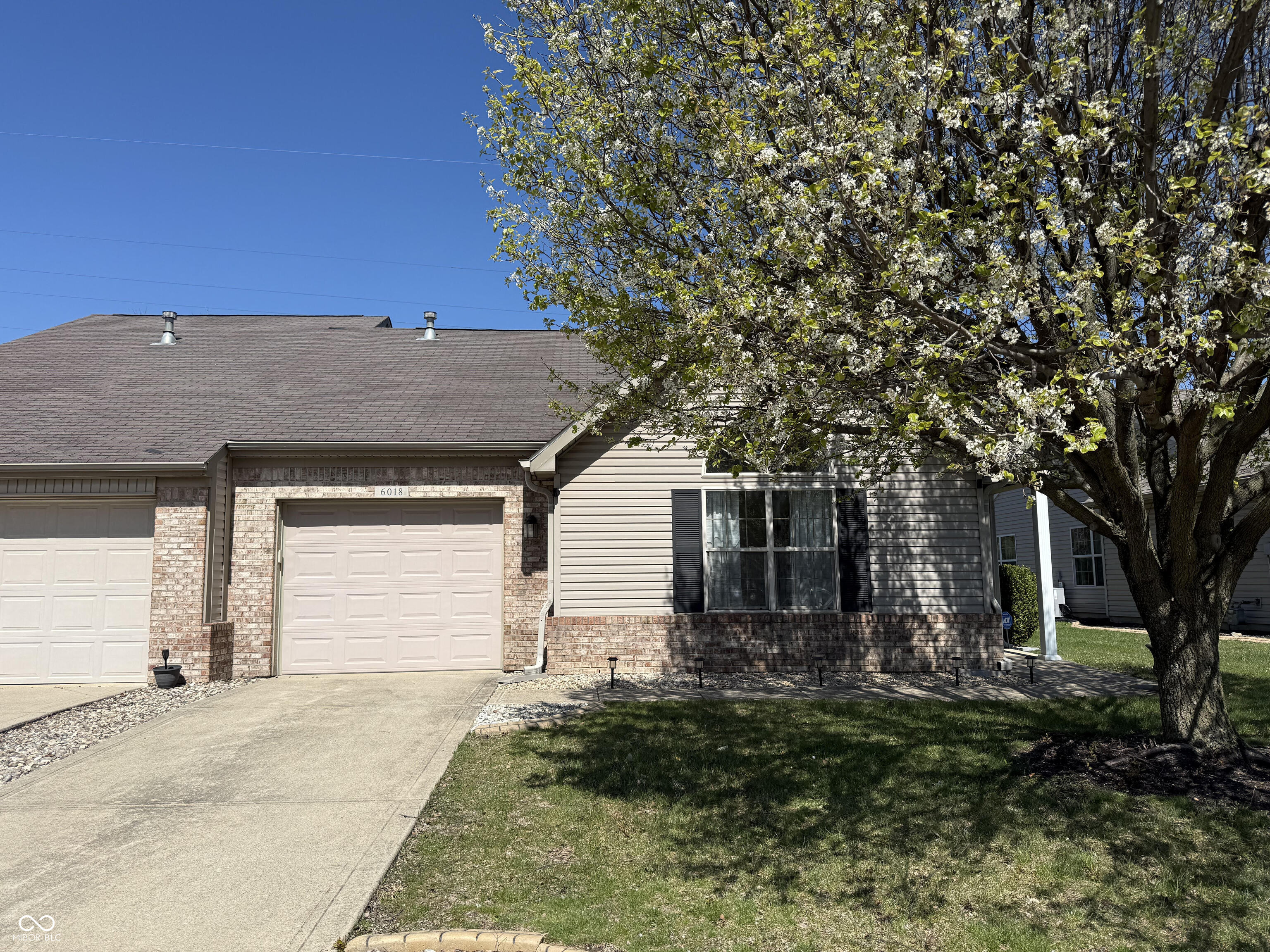 6018 Riva Ridge Drive Indianapolis, IN 46237 - Photo 2 of 24