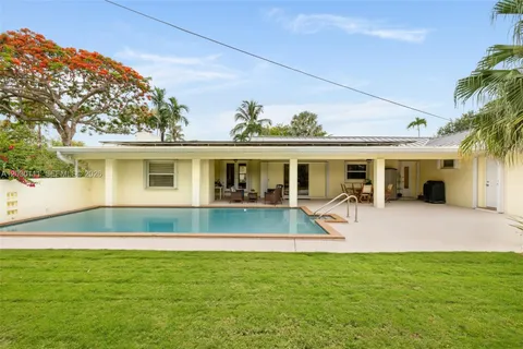 $1,750,000 | 7350 Southwest 129th Street, Pinecrest, FL 33156