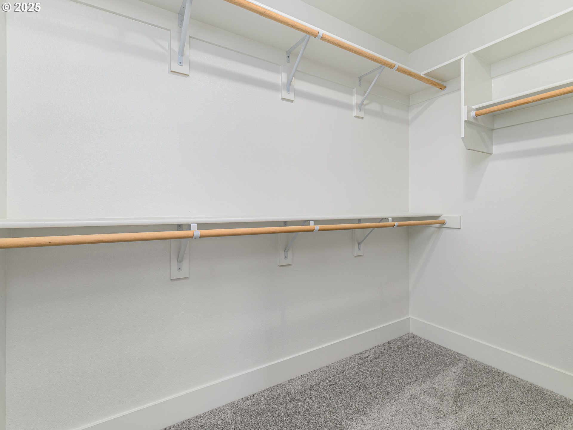 2271 Southwest Phyllis Place Gresham, OR 97080 - Photo 26 of 41