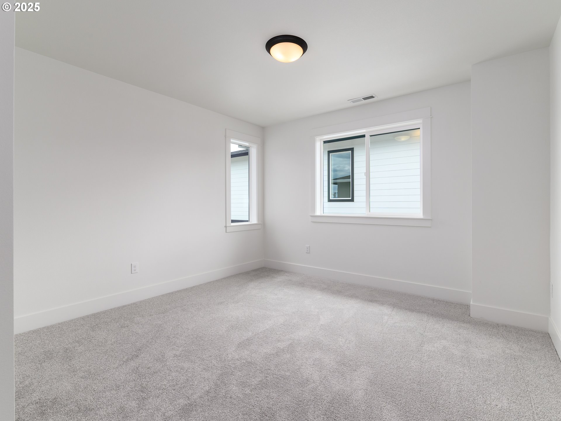 2271 Southwest Phyllis Place Gresham, OR 97080 - Photo 27 of 41