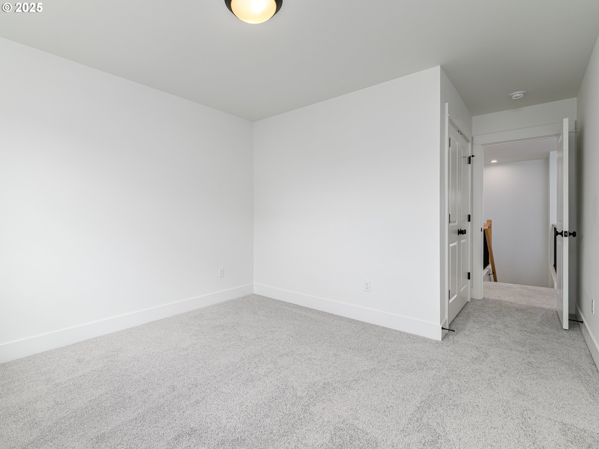 2271 Southwest Phyllis Place Gresham, OR 97080 - Photo 32 of 41