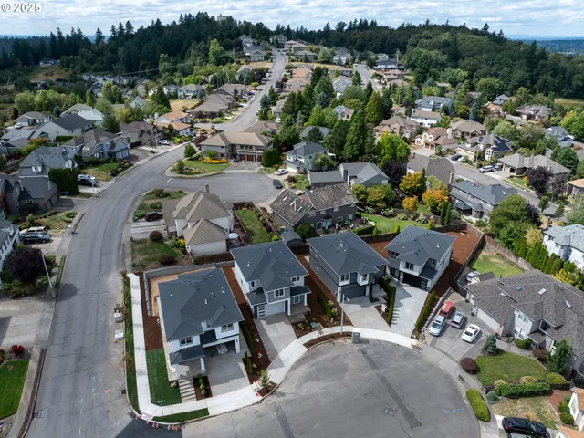 $649,900 | 2271 Southwest Phyllis Place, Gresham, OR 97080