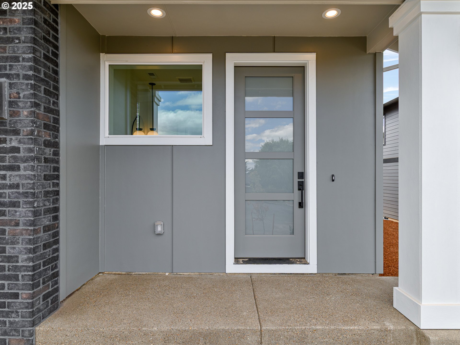 2271 Southwest Phyllis Place Gresham, OR 97080 - Photo 5 of 41