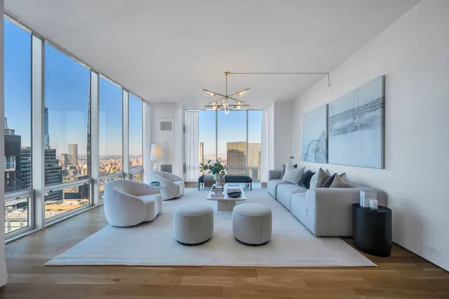 $2,900,000 | 641 5th Avenue, Unit 23A | Midtown East