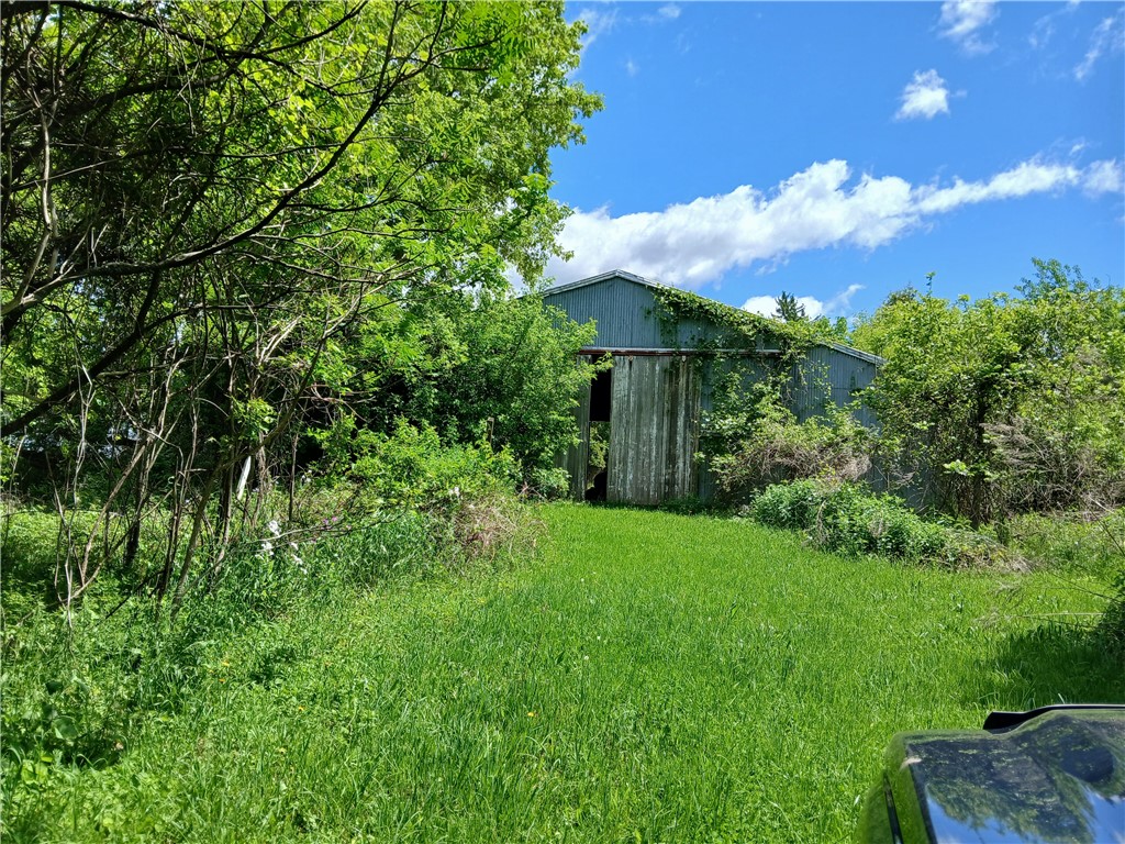 7179 North Bergen Road Bergen, NY 14416 - Photo 4 of 9
