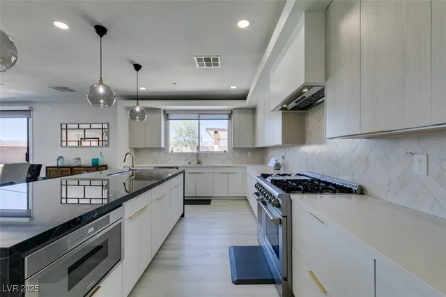 $1,625,000 | 8741 Grand Pass Court, Las Vegas, NV 89113