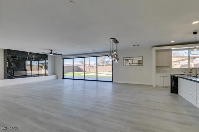 $1,625,000 | 8741 Grand Pass Court, Las Vegas, NV 89113