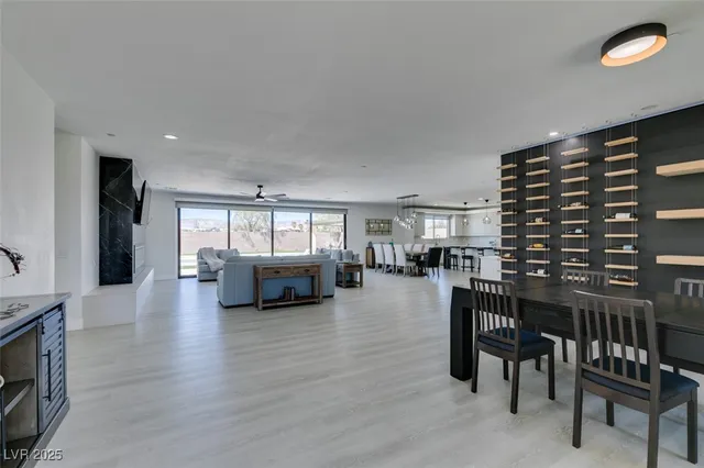 $1,625,000 | 8741 Grand Pass Court, Las Vegas, NV 89113