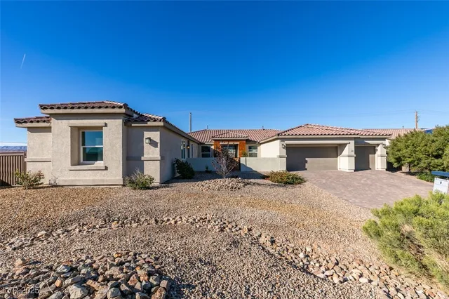 $1,625,000 | 8741 Grand Pass Court, Las Vegas, NV 89113
