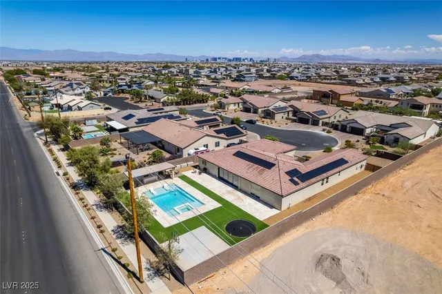 $1,625,000 | 8741 Grand Pass Court, Las Vegas, NV 89113