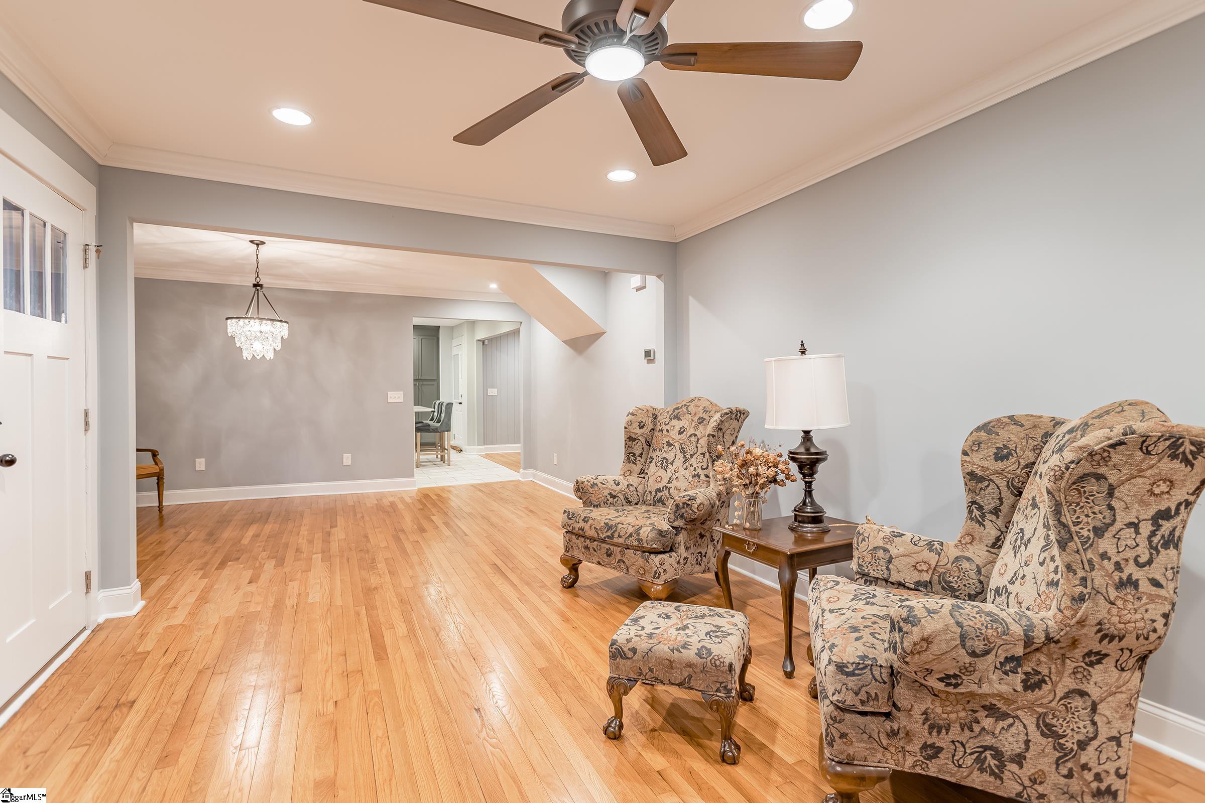 300 Ridgecrest Drive Greenville, SC 29609 - Photo 8 of 36 Gallery Image 8
