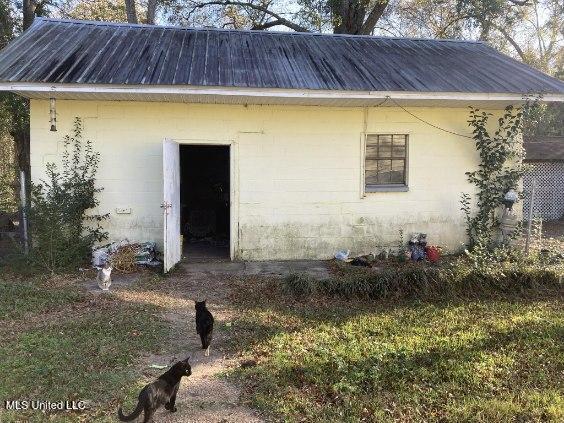 213 Pine Street Seminary, MS 39479 - Photo 13 of 16 Side Garage