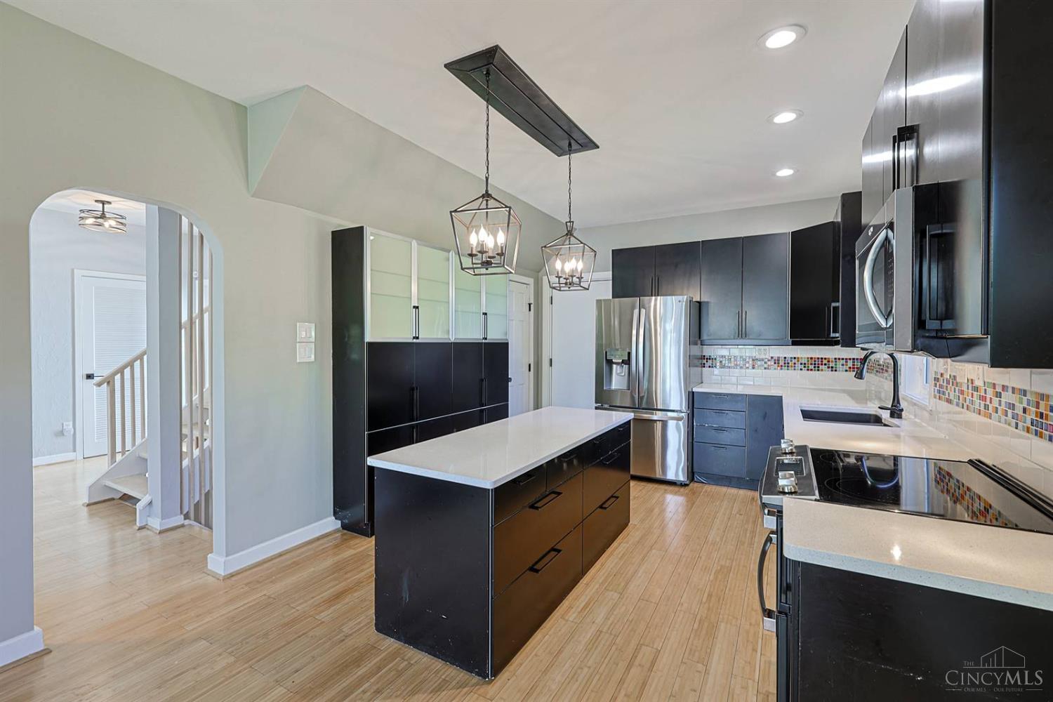 2928 Struble Road Cincinnati, OH 45251 - Photo 29 of 68