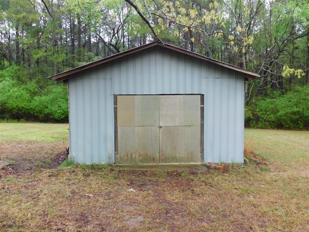 901 North Arkansas Street Springhill, LA 71075 - Photo 10 of 26 View of outbuilding featuring an outbuilding