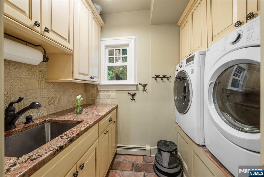 203 Heights Road Ridgewood, NJ 07450 - Photo 29 of 41 a utility room with sink dryer and washer
