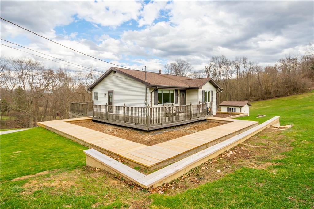 1235 Mounts Road Washington, PA 15301 - Photo 1 of 25