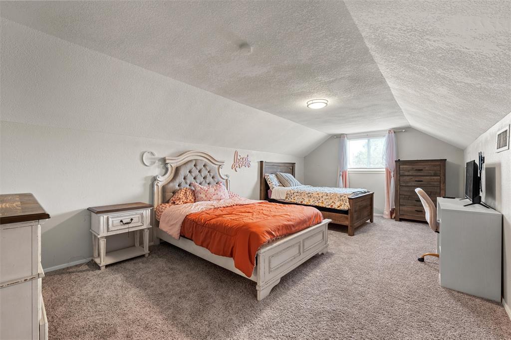 128 East Johnson Street Hewitt, TX 76643 - Photo 15 of 40