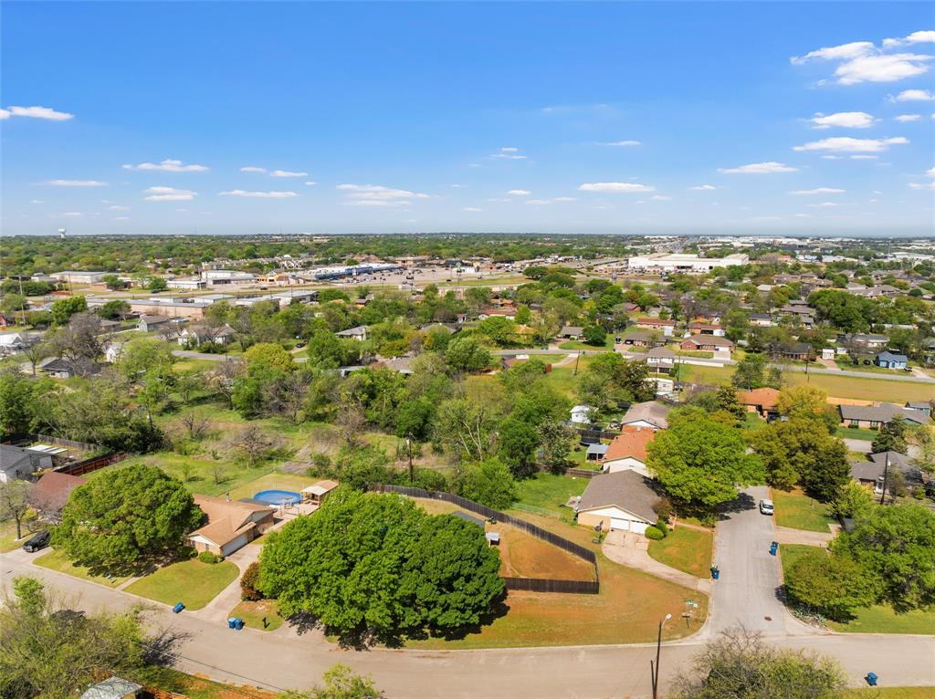 128 East Johnson Street Hewitt, TX 76643 - Photo 35 of 40