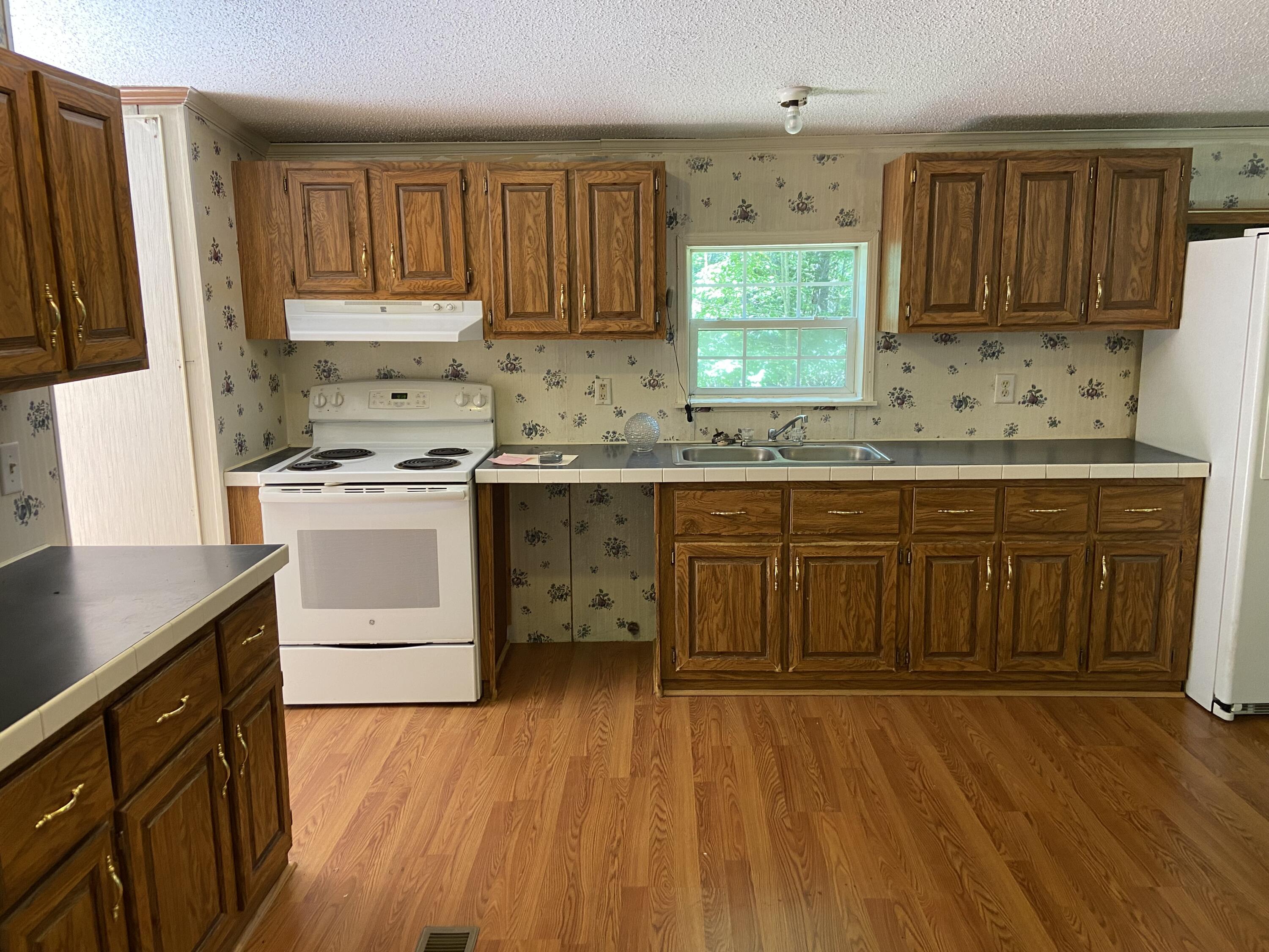 117 Egypt Road Damariscotta, ME 04543 - Photo 5 of 18 IMG_9369