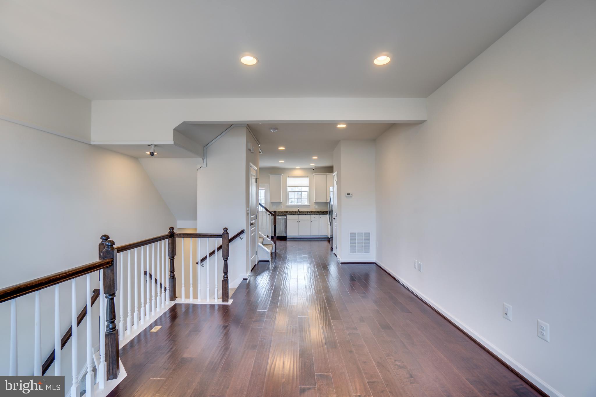 8385 Scotland Loop, Unit 68 Manassas, VA 20109 - Photo 13 of 30 Living and Dining