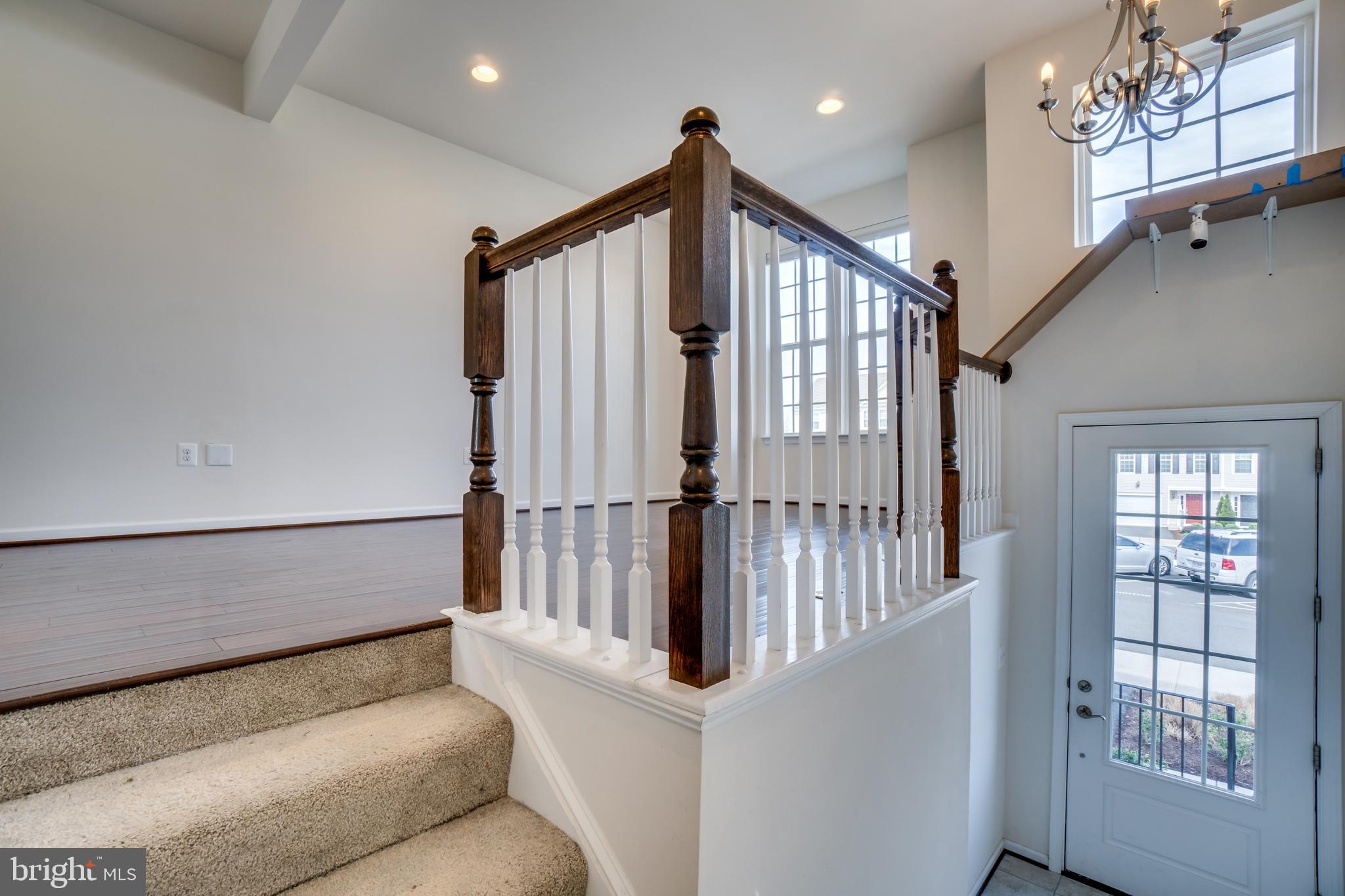 8385 Scotland Loop, Unit 68 Manassas, VA 20109 - Photo 16 of 30 Open foyer