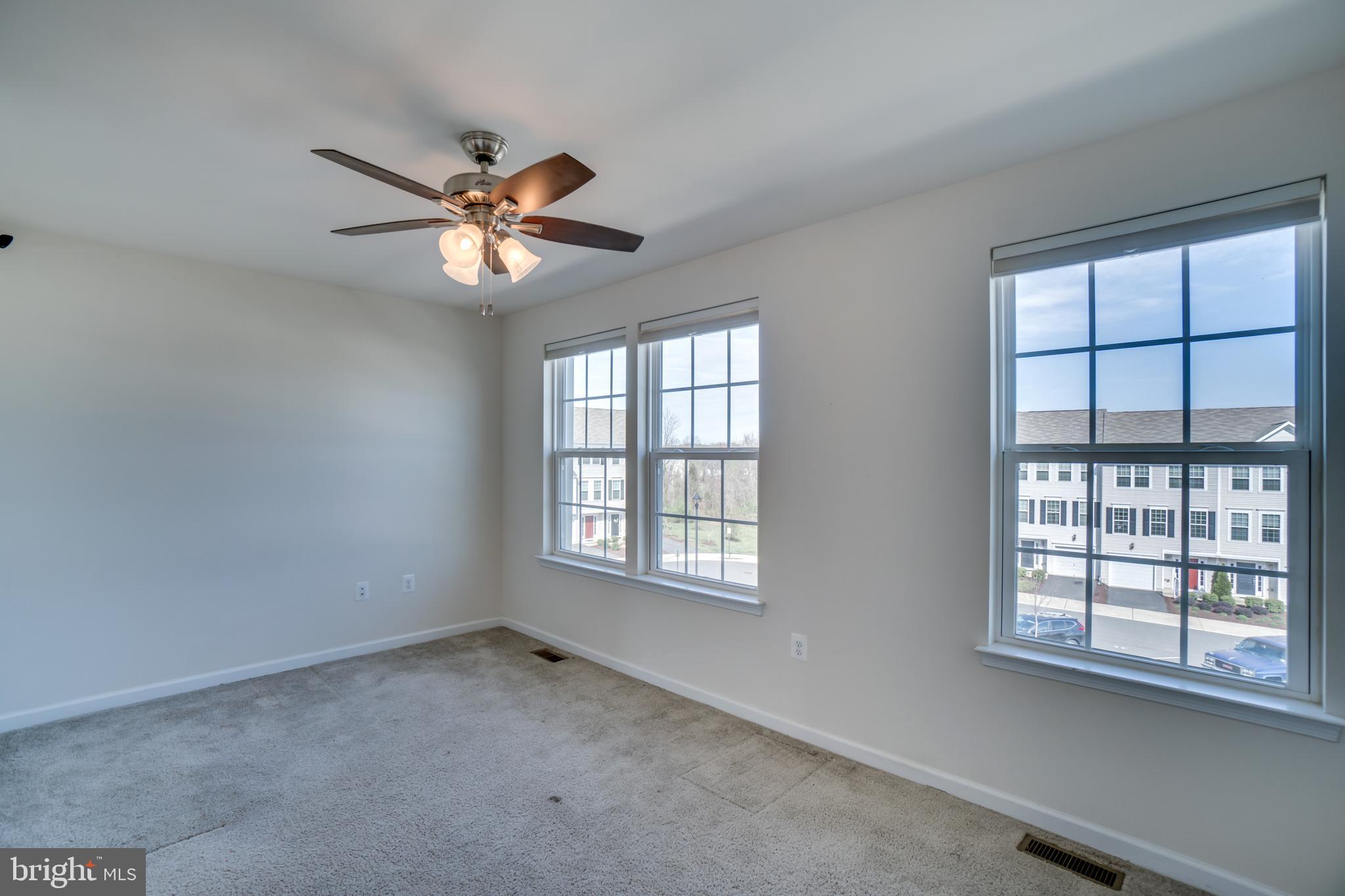 8385 Scotland Loop, Unit 68 Manassas, VA 20109 - Photo 26 of 30 Bedroom lots of windows