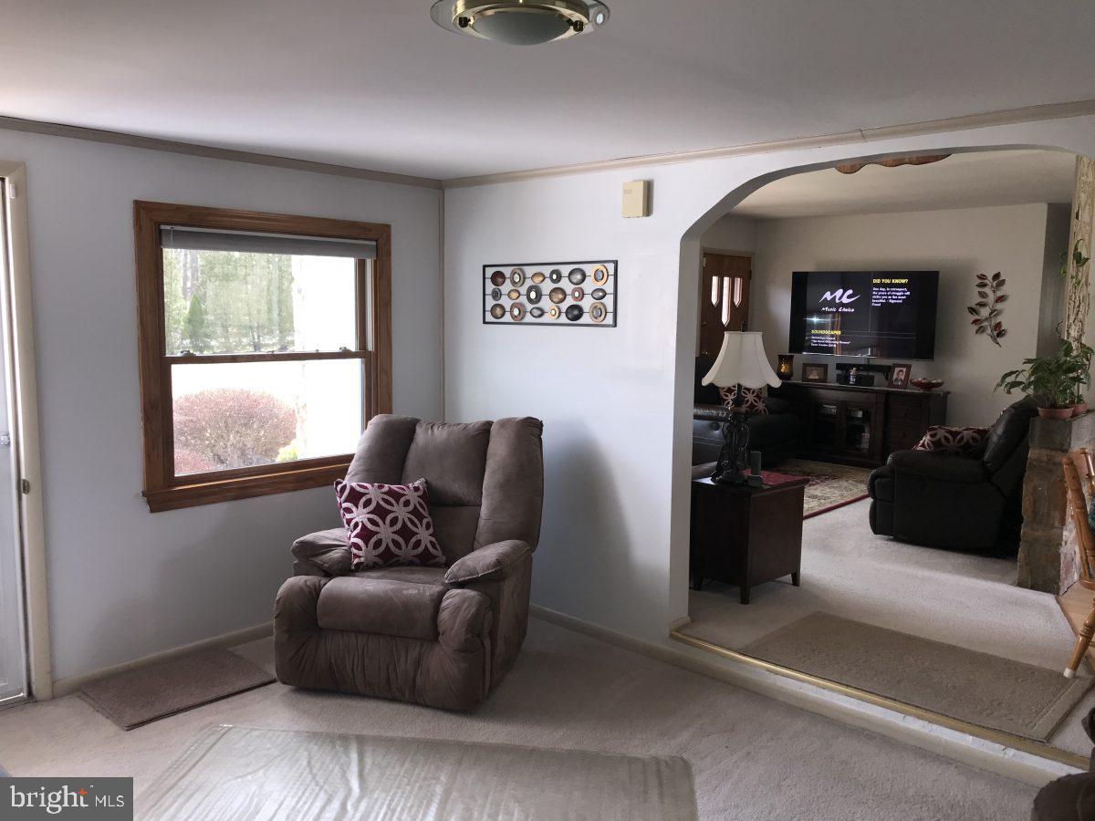 2046 North Ridge Road Perkasie, PA 18944 - Photo 4 of 15