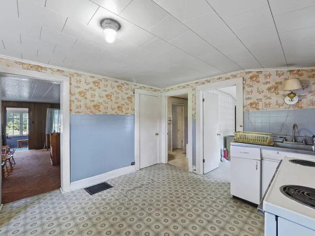 $100,000 | 742 Paluster Street, Cadillac, MI 49601