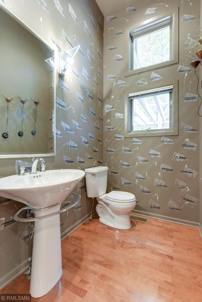 4805 Rustic Way Excelsior, MN 55331 - Photo 18 of 41