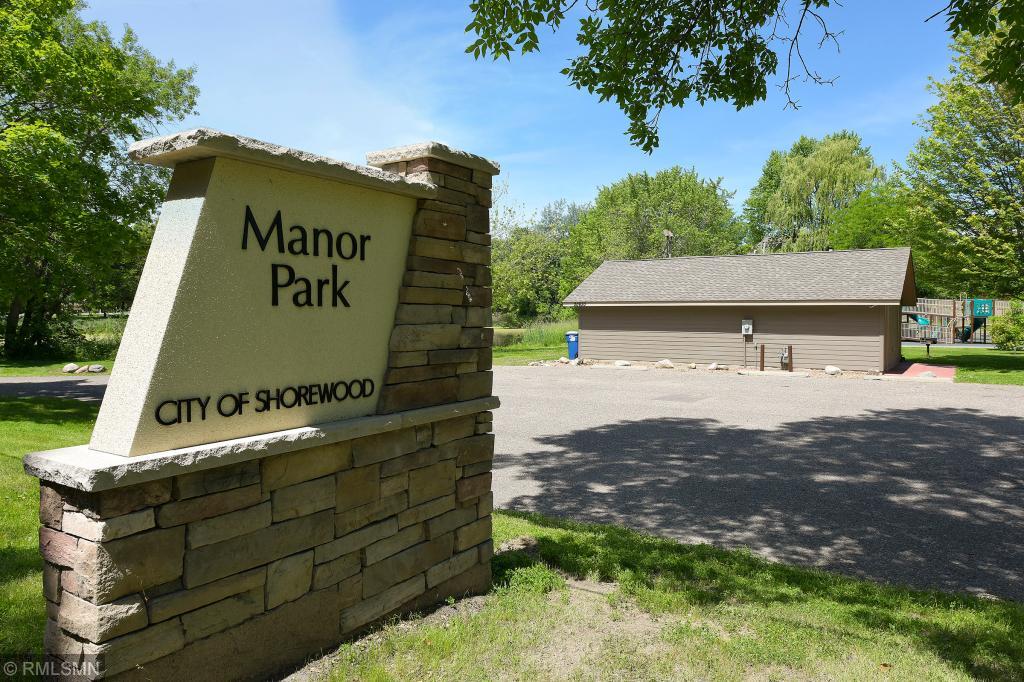 4805 Rustic Way Excelsior, MN 55331 - Photo 38 of 41