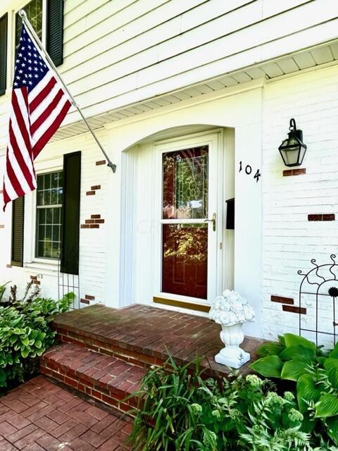104 South Chesterfield Road Columbus, OH 43209 - Photo 4 of 74 image4 (17) - Copy