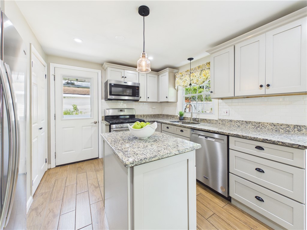 12 Elmonte Drive Coventry, RI 02816 - Photo 2 of 33