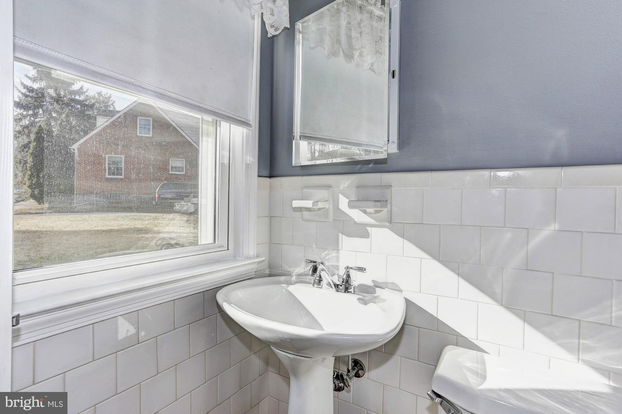 530 Brook Road Baltimore, MD 21286 - Photo 18 of 30 Bath