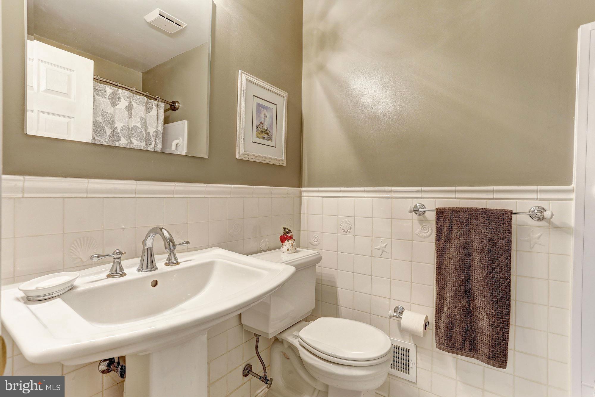 530 Brook Road Baltimore, MD 21286 - Photo 9 of 30 Bath