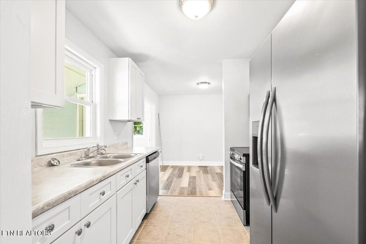 3148 Wilderness Road Knoxville, TN 37917 - Photo 11 of 39 knoxville-updated-kitchen-new-appliances