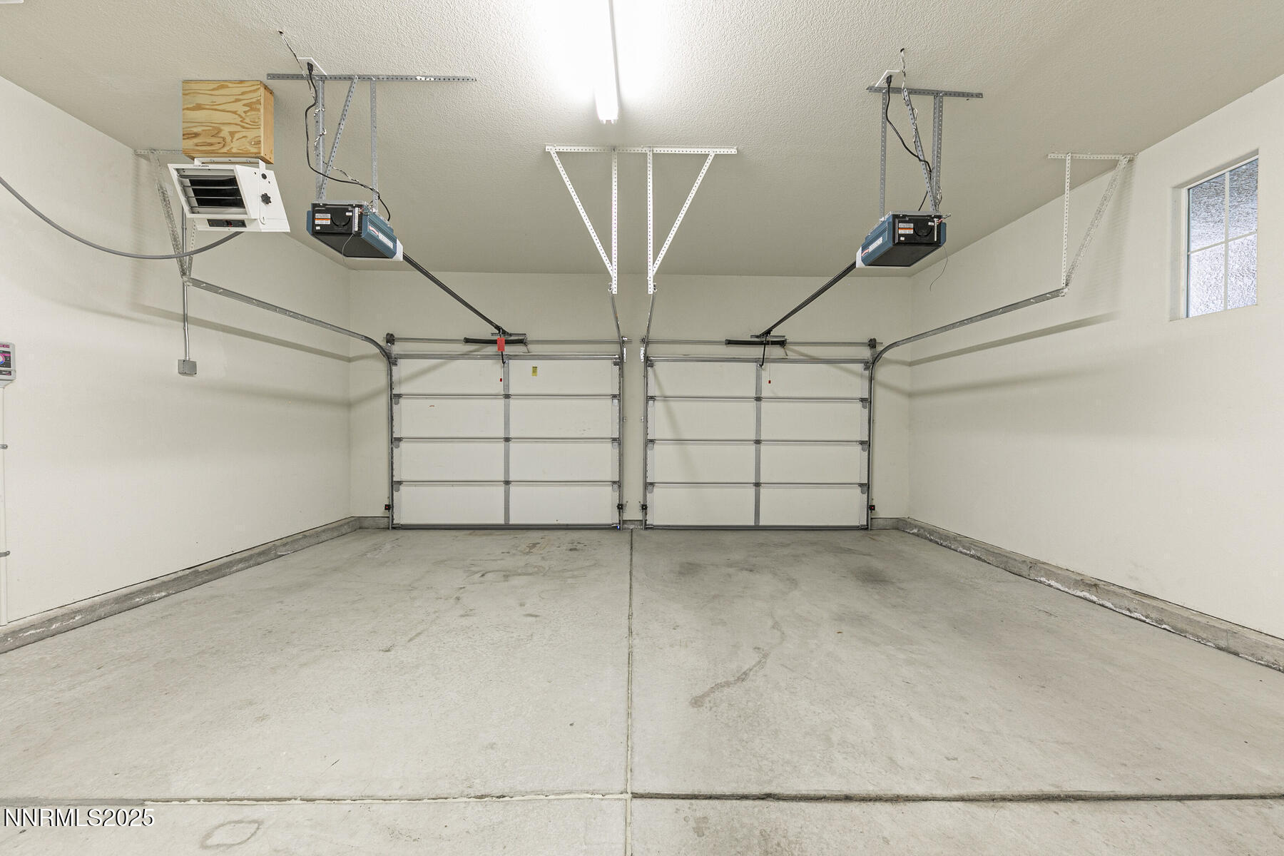 8890 Chipshot Trail Reno, NV 89523 - Photo 31 of 36 a view of a garage