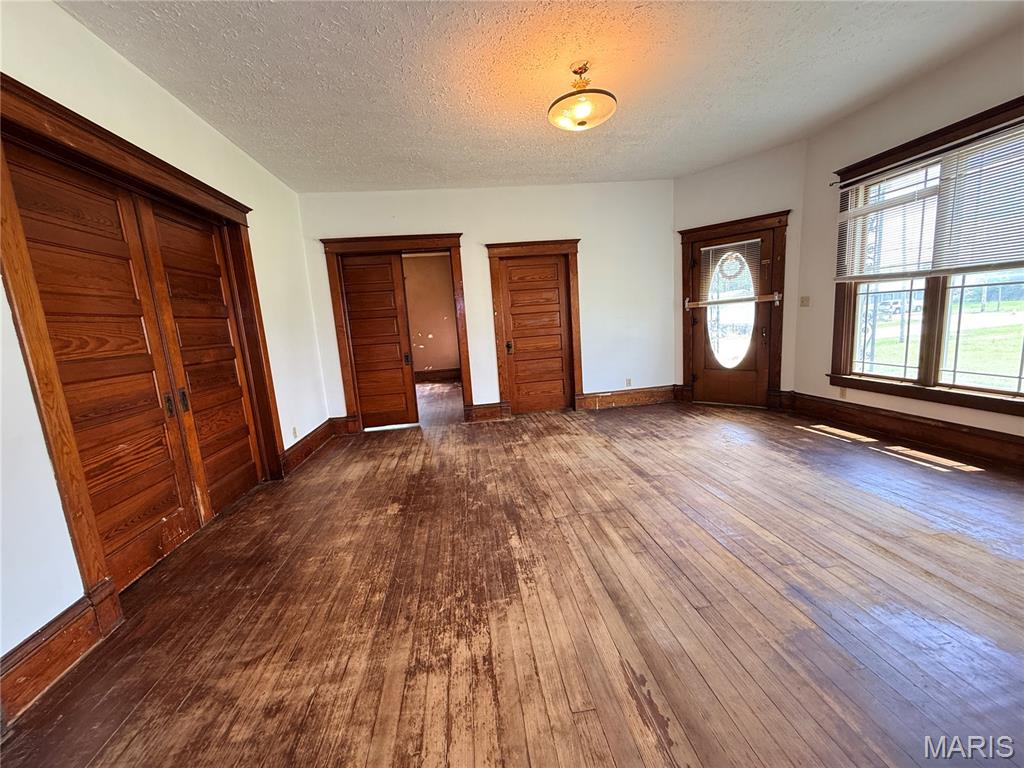 207 North Walnut Street Chesterfield, IL 62630 - Photo 12 of 33