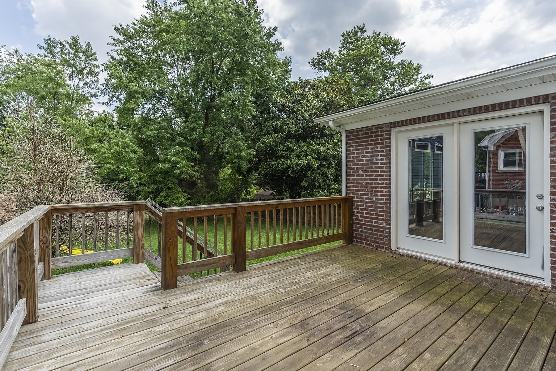 493 Hill N Dale Road Lexington, KY 40503 - Photo 33 of 35 493hillndale34 copy